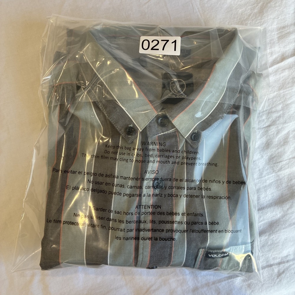 Volcom Mens Short Sleeve Button Up Shirt Men's Small Stripe Casual Modern Fit - Picture 11 of 11
